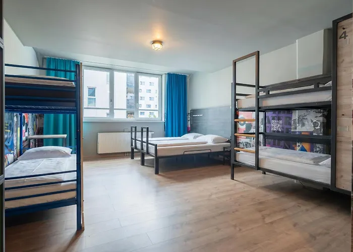 Hotel A&o Hauptbahnhof 2*