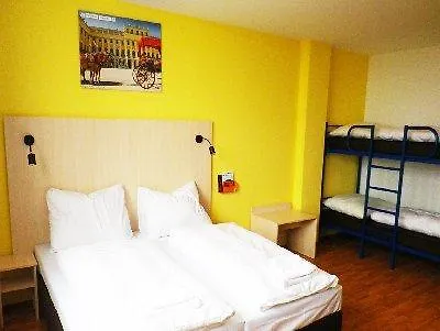 A&o Hauptbahnhof Hotel 2*